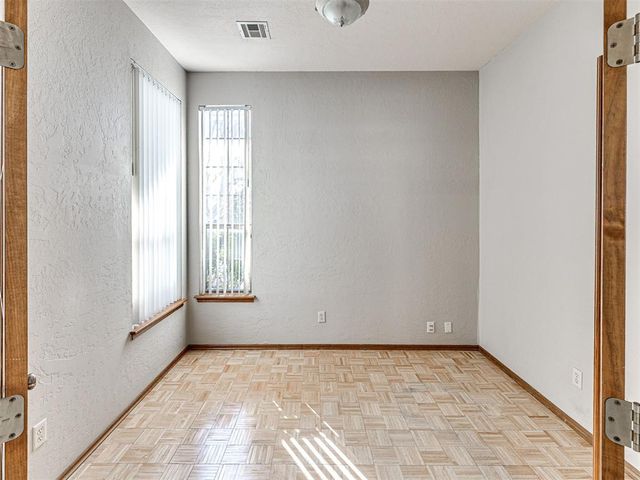 413 Sherwood Drive, Moore, OK 73160