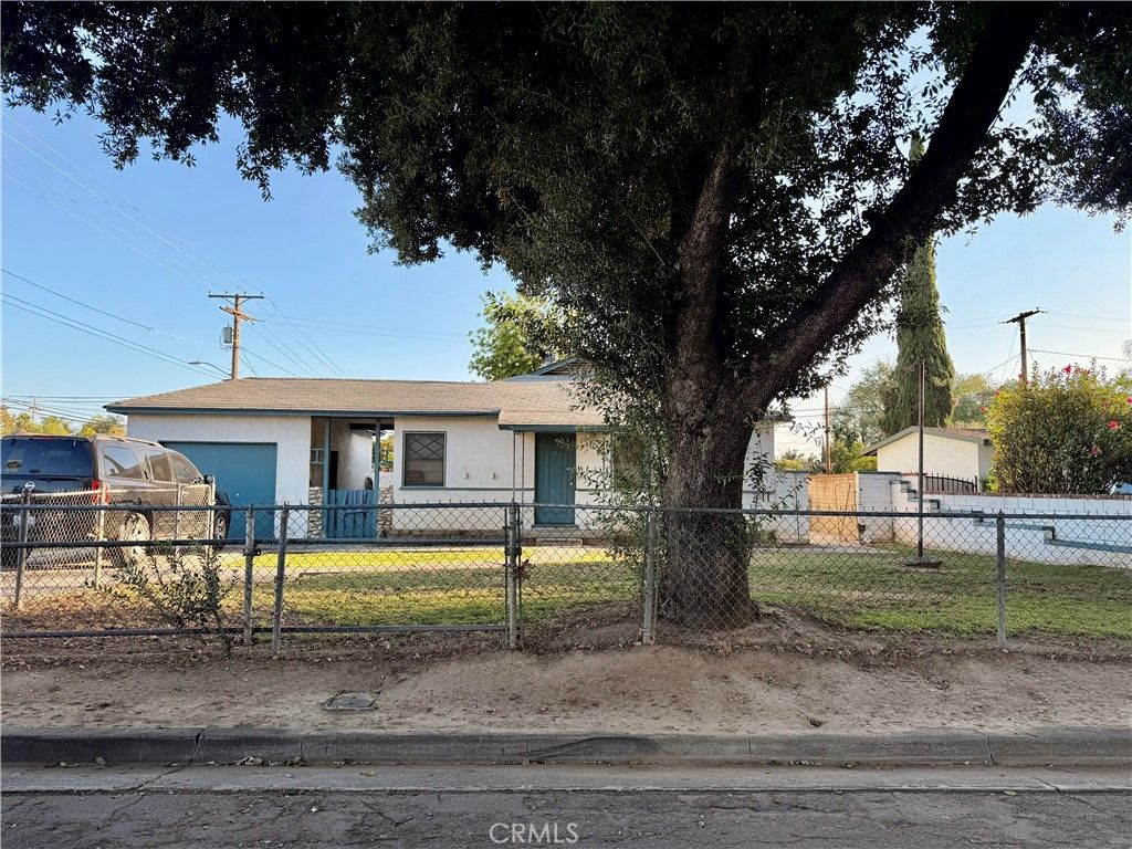 Image 2 of property listing at 3608 Post, Riverside, CA 92501