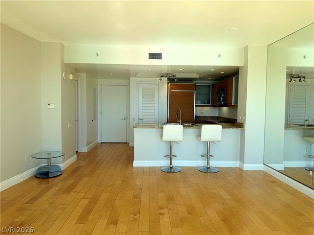 322 Karen Avenue 2803, Las Vegas, NV 89109