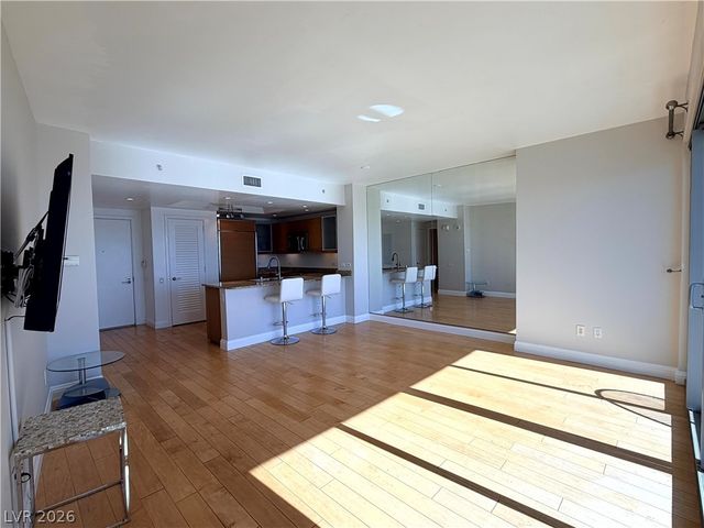 322 Karen Avenue 2803, Las Vegas, NV 89109