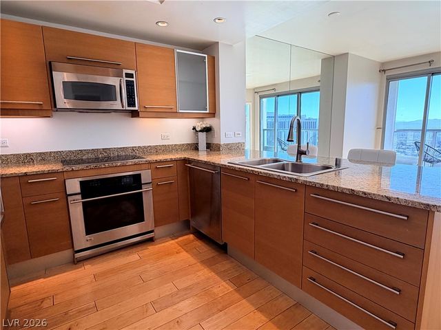 322 Karen Avenue 2803, Las Vegas, NV 89109