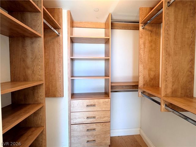 322 Karen Avenue 2803, Las Vegas, NV 89109