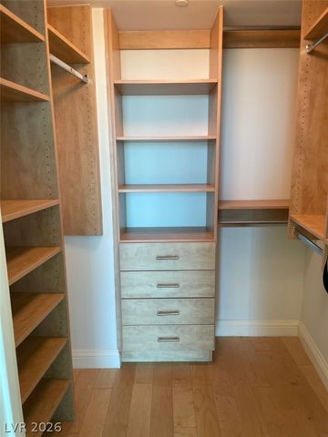 322 Karen Avenue 2803, Las Vegas, NV 89109