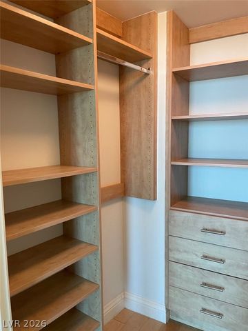 322 Karen Avenue 2803, Las Vegas, NV 89109