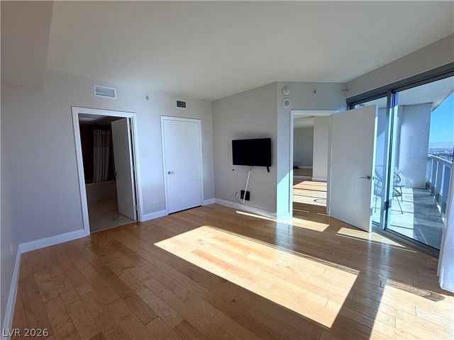 322 Karen Avenue 2803, Las Vegas, NV 89109