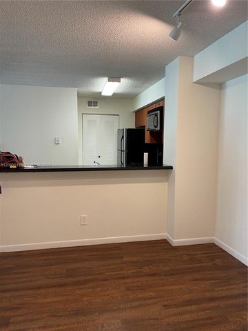 510 S Park Road 2210, Hollywood, FL 33021