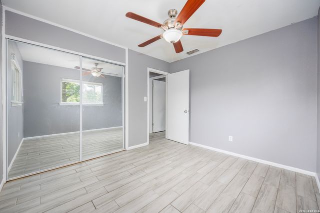 4402 BRIGHT SUN ST, San Antonio, TX 78217