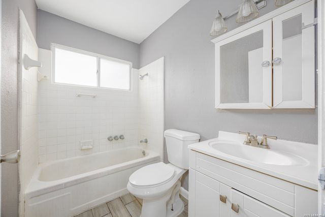 4402 BRIGHT SUN ST, San Antonio, TX 78217