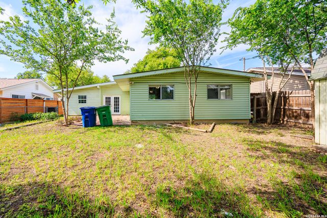 4402 BRIGHT SUN ST, San Antonio, TX 78217
