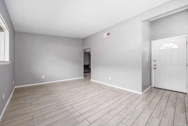4402 BRIGHT SUN ST, San Antonio, TX 78217
