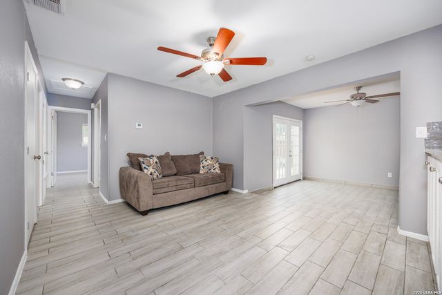 4402 BRIGHT SUN ST, San Antonio, TX 78217