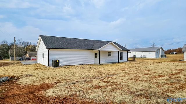 16674 Hampton Lane, Athens, AL 35611