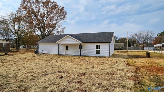 16674 Hampton Lane, Athens, AL 35611