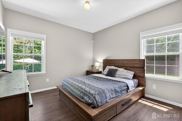 25 Gordon Avenue, Spotswood, NJ 08884