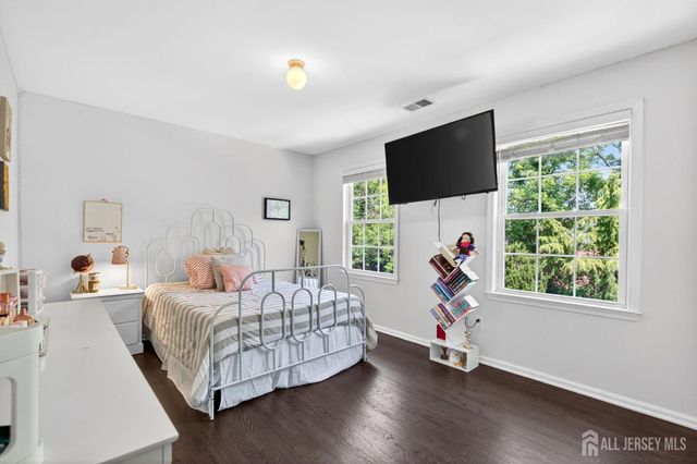25 Gordon Avenue, Spotswood, NJ 08884