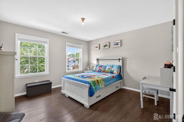 25 Gordon Avenue, Spotswood, NJ 08884