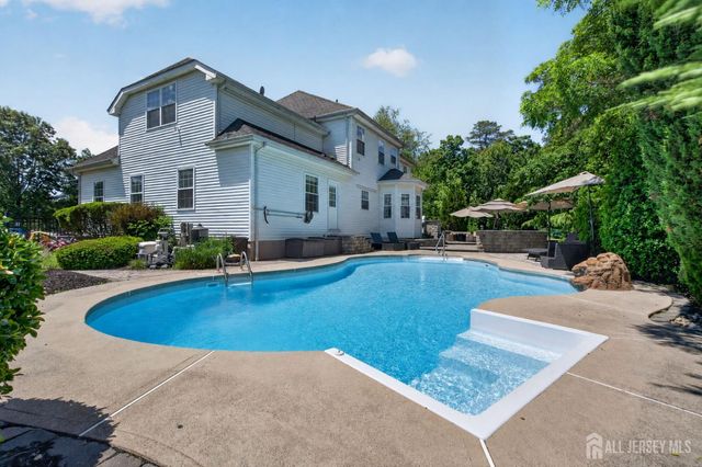 25 Gordon Avenue, Spotswood, NJ 08884