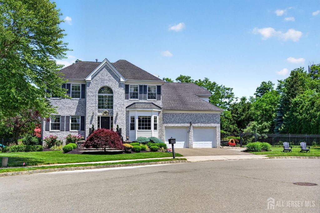 25 Gordon Avenue, Spotswood, NJ 08884
