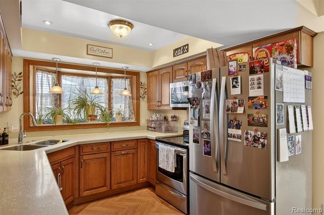 25693 Madden Street, Taylor, MI 48180