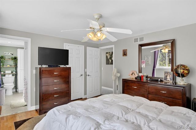 25693 Madden Street, Taylor, MI 48180