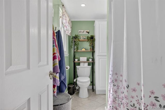 25693 Madden Street, Taylor, MI 48180