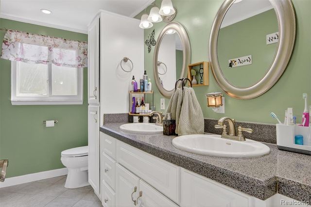 25693 Madden Street, Taylor, MI 48180