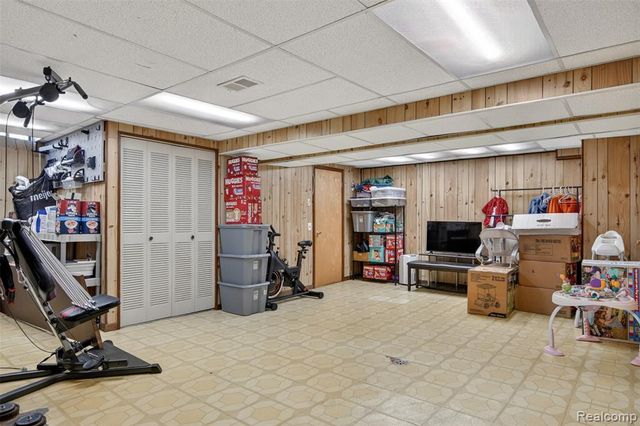 25693 Madden Street, Taylor, MI 48180