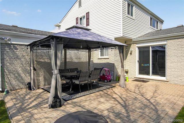 25693 Madden Street, Taylor, MI 48180