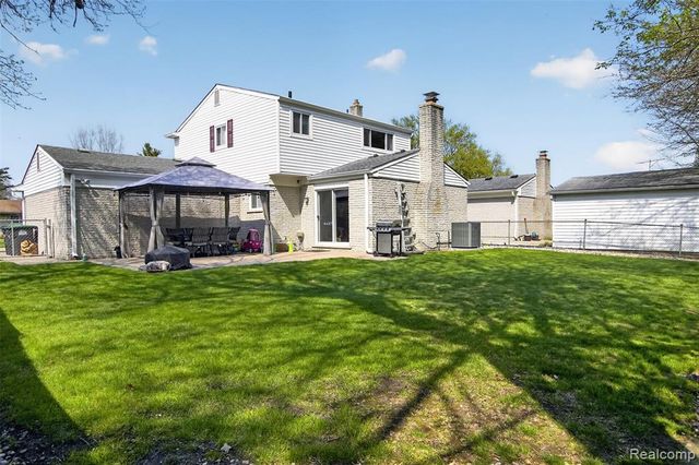 25693 Madden Street, Taylor, MI 48180