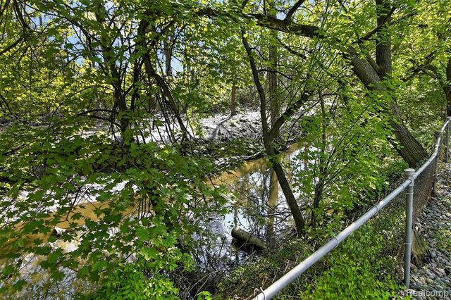 25693 Madden Street, Taylor, MI 48180