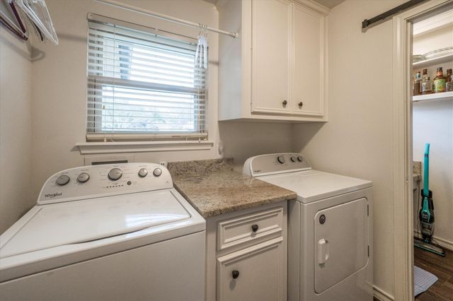 714 Quail Hollow Drive, Huntsville, TX 77340