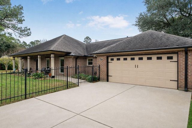 714 Quail Hollow Drive, Huntsville, TX 77340
