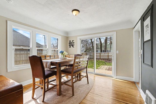 2443 Cherrywood Court SW, Wyoming, MI 49519