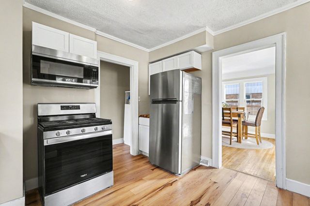 2443 Cherrywood Court SW, Wyoming, MI 49519