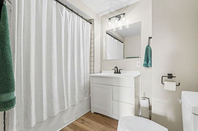 2443 Cherrywood Court SW, Wyoming, MI 49519