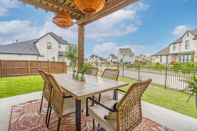 14437 Greymoore Circle, Fort Worth, TX 76008