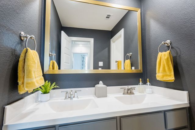14437 Greymoore Circle, Fort Worth, TX 76008