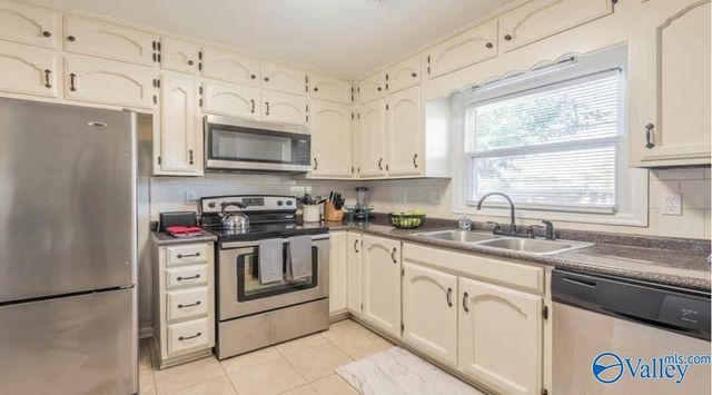 11502 Jade Lane SE, Huntsville, AL 35803