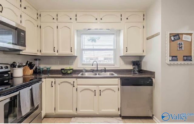 11502 Jade Lane SE, Huntsville, AL 35803