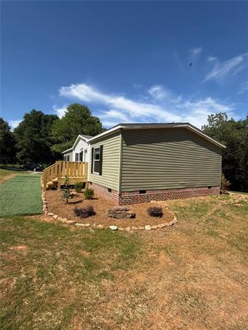 2606 Whipporwill Drive, Royston, GA 30662