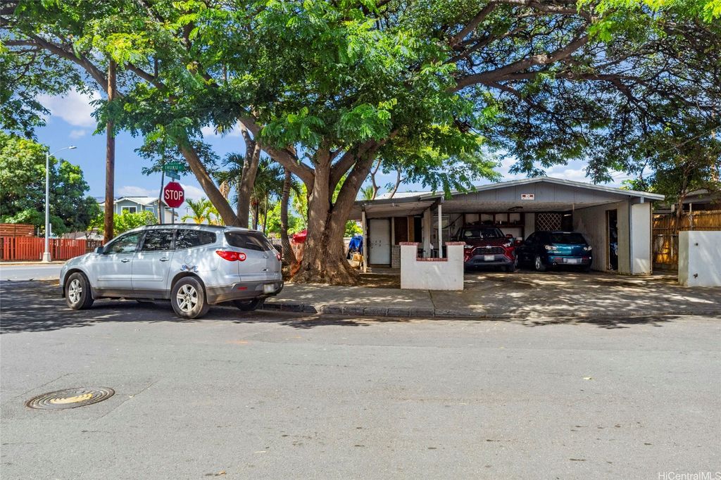 86-907 Ihuku Street, Waianae, HI 96792