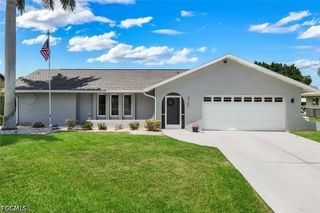 2107 SE 25th TER, Cape Coral, FL 33904