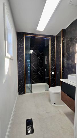 5936 W Maple Avenue, Berkeley, IL 60163