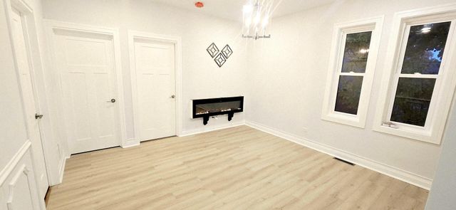 5936 W Maple Avenue, Berkeley, IL 60163