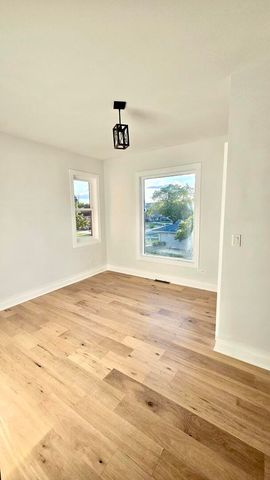 5936 W Maple Avenue, Berkeley, IL 60163