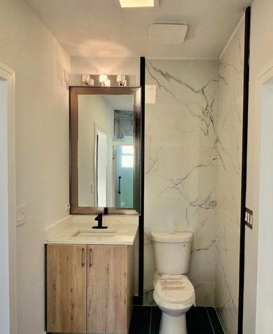 5936 W Maple Avenue, Berkeley, IL 60163