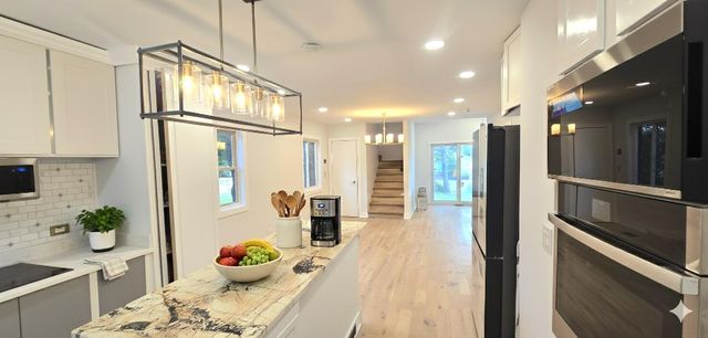 5936 W Maple Avenue, Berkeley, IL 60163