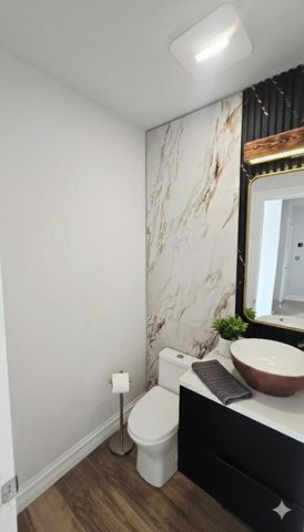 5936 W Maple Avenue, Berkeley, IL 60163