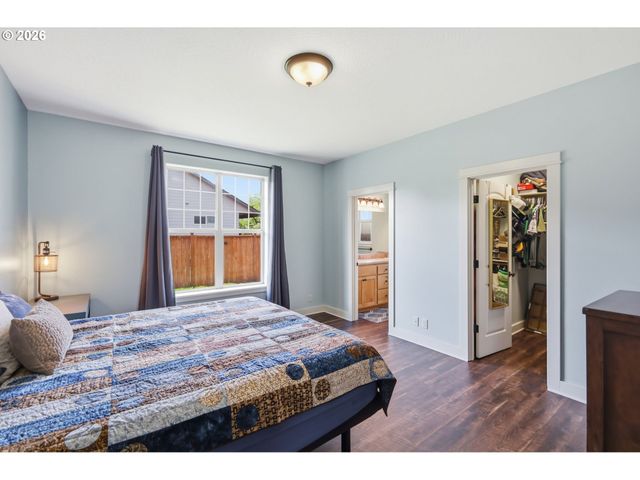 1076 S 40TH Pl, Springfield, OR 97478