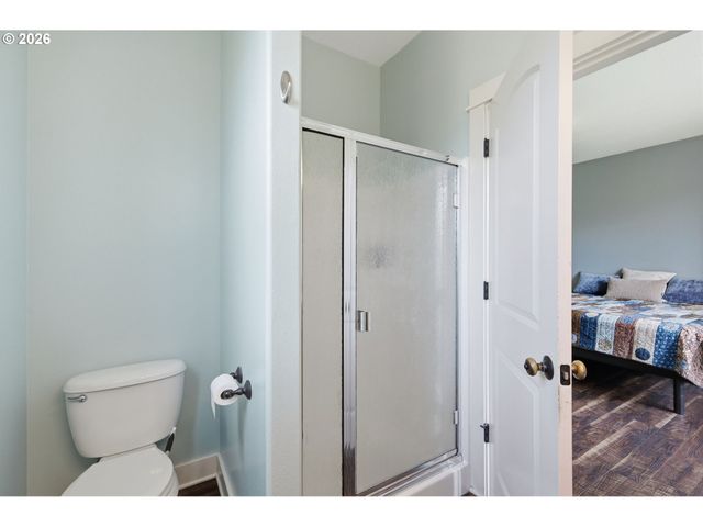 1076 S 40TH Pl, Springfield, OR 97478